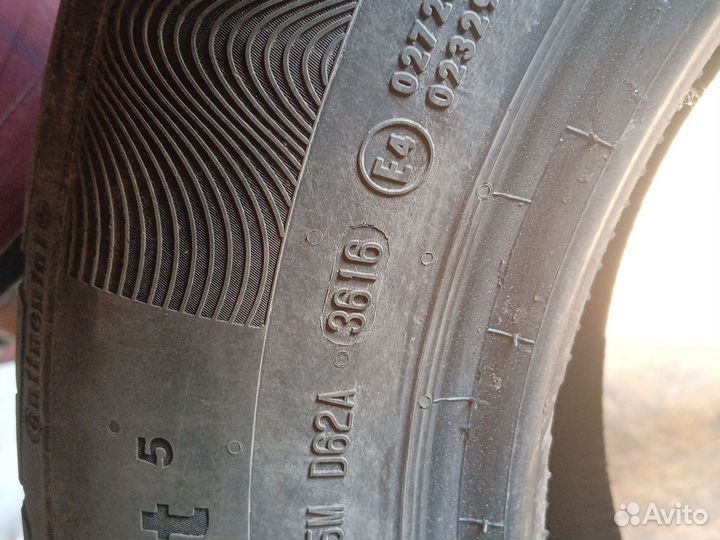 Continental ContiPremiumContact 5 215/60 R16