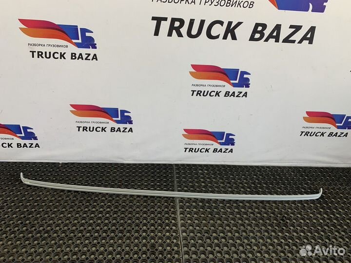 Направляющая шторки спальника Man TGX