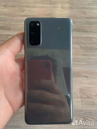 Телефон Samsung Galaxy s20+