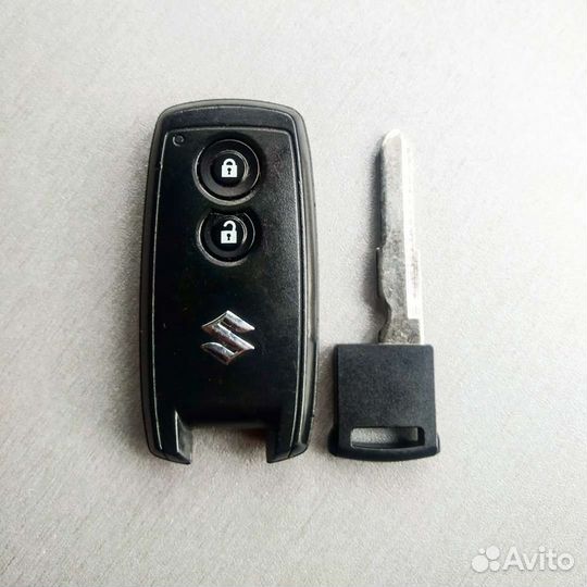 Смарт ключ Suzuki sx4 Vitara Ignis оригинал