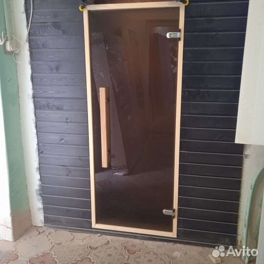 Дверь банная стеклянная