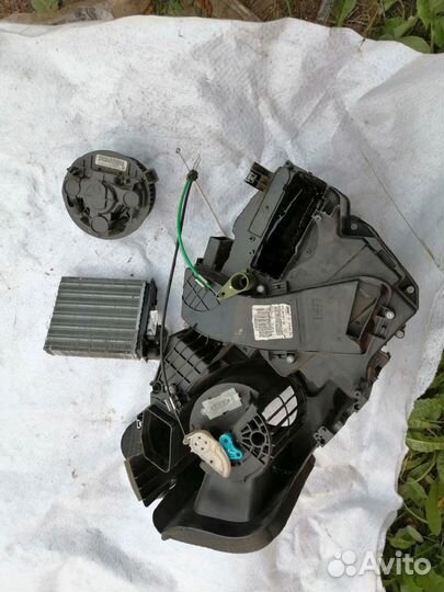 Запчасти/проводка двс/салона Рено логан/Logan