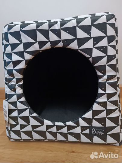 Лежанка домик для собаки