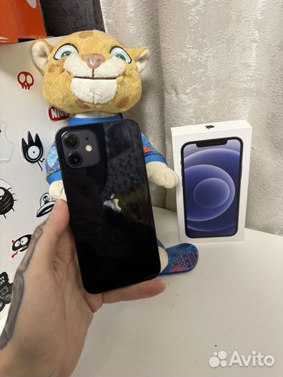 iPhone 12, 64 ГБ