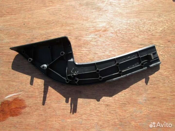 Уголок двери левый Toyota Allion ZZT245 1ZZ-FE