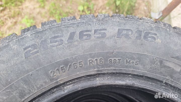 Pirelli Formula Ice 215/65 R16