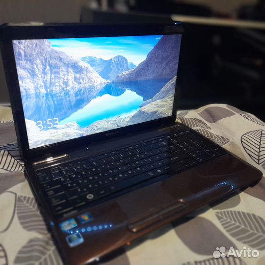 Ноутбук Toshiba L755