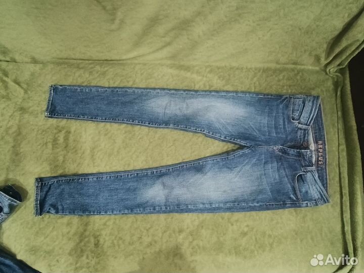 Джинсы женские