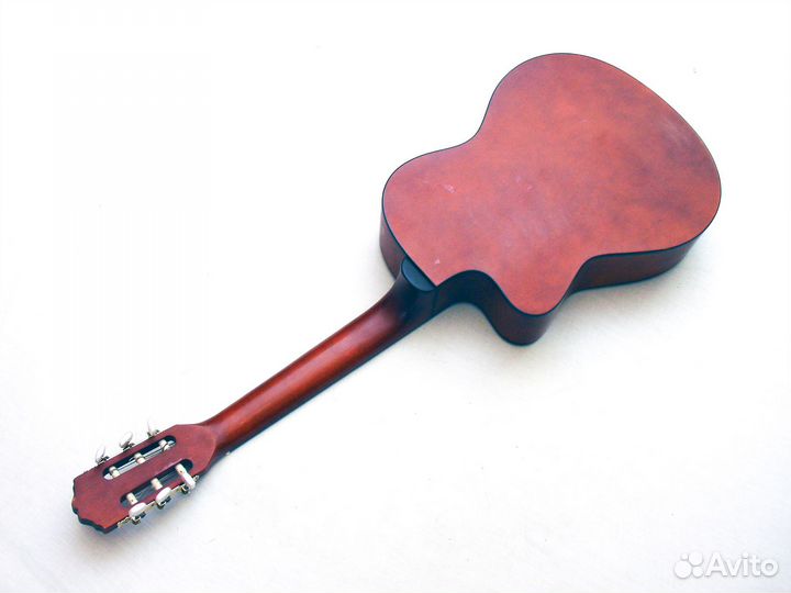 Классика с вырезом