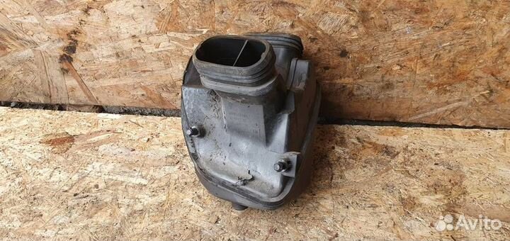 Резонатор воздушного фильтра Chevrolet Cruze 2009