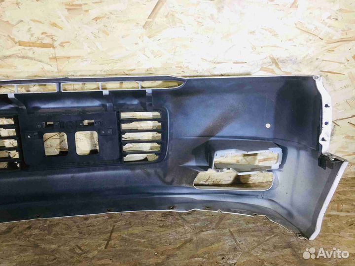 Бампер передний Рестайл Nissan Elgrand E50 Белыйца