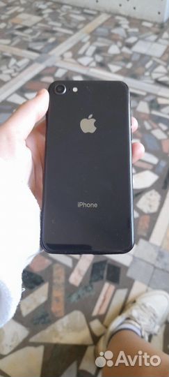 Телефон iPhone 8 64 gb