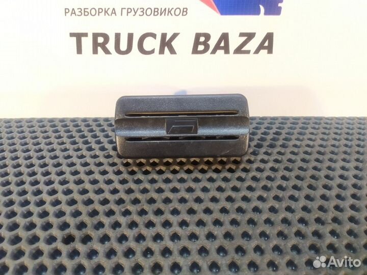 Заглушка панели приборов