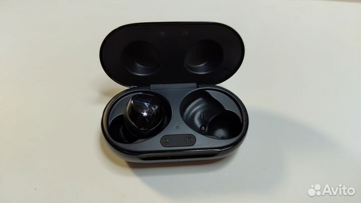 Беспроводные наушники samsung