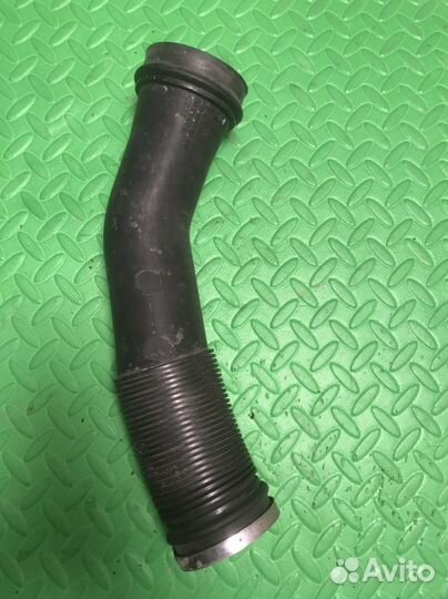 Патрубок воздушного фильтра Volkswagen passat b5