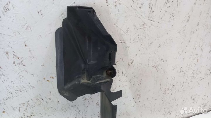 Воздухозаборник радиатора левый Ford Mondeo 4