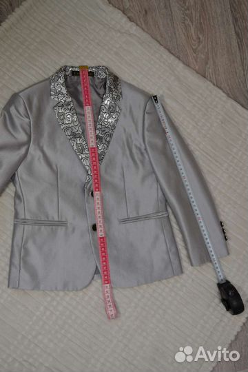 Шикарный костюм на мальчика