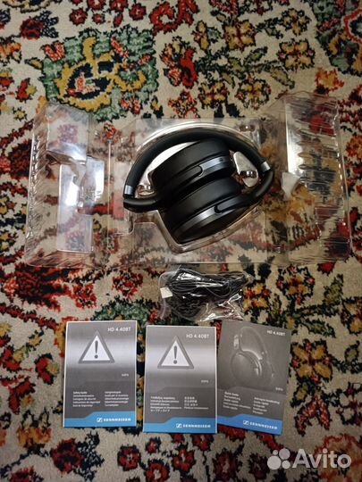 Беспроводные наушники Sennheiser HD 4.40BT
