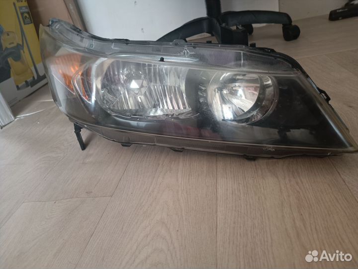Фара правая honda stream rn6
