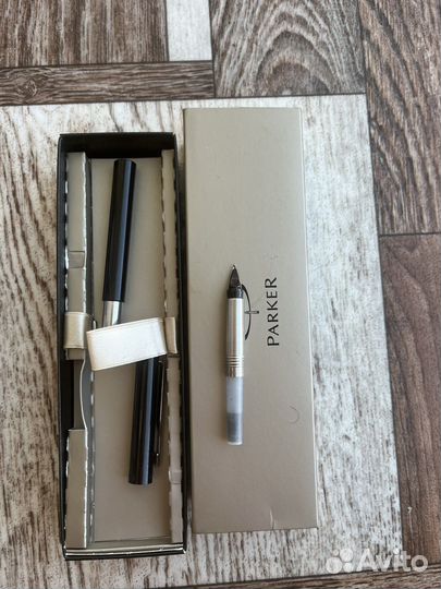 Перьевая ручка Parker