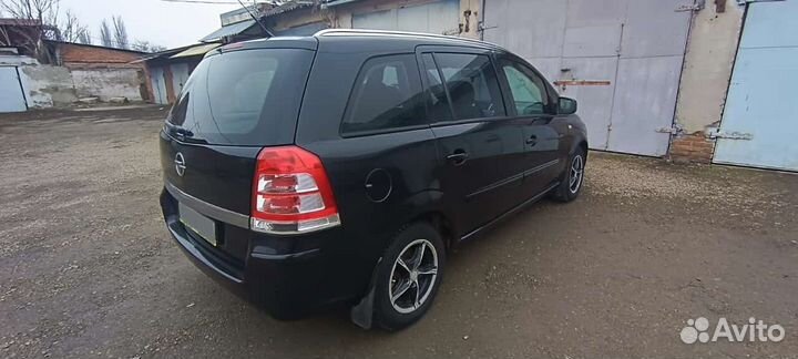 Opel Zafira 1.8 МТ, 2012, 169 000 км