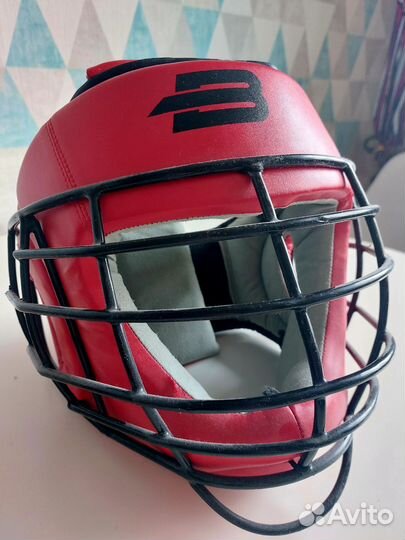 Шлем для единоборств