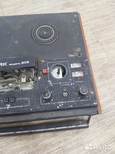 Катушечный магнитофон Маяк 205