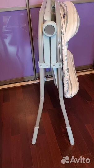 Пеленальный столик с ванночкой Chicco