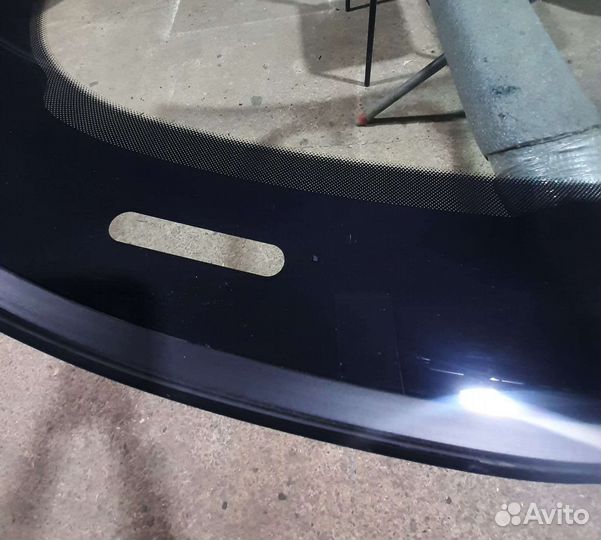 Ветровое стекло Audi