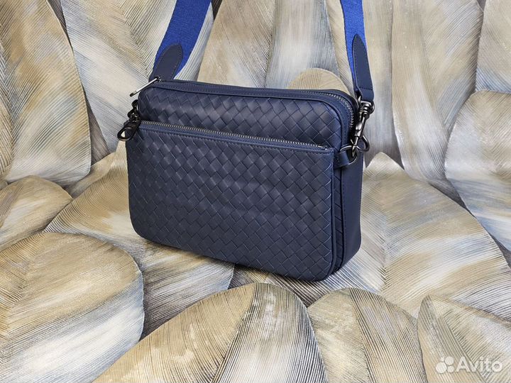 Сумка кросс боди мужская синяя Bottega Veneta