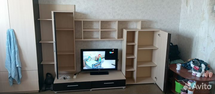 Стенка в гостиную бу