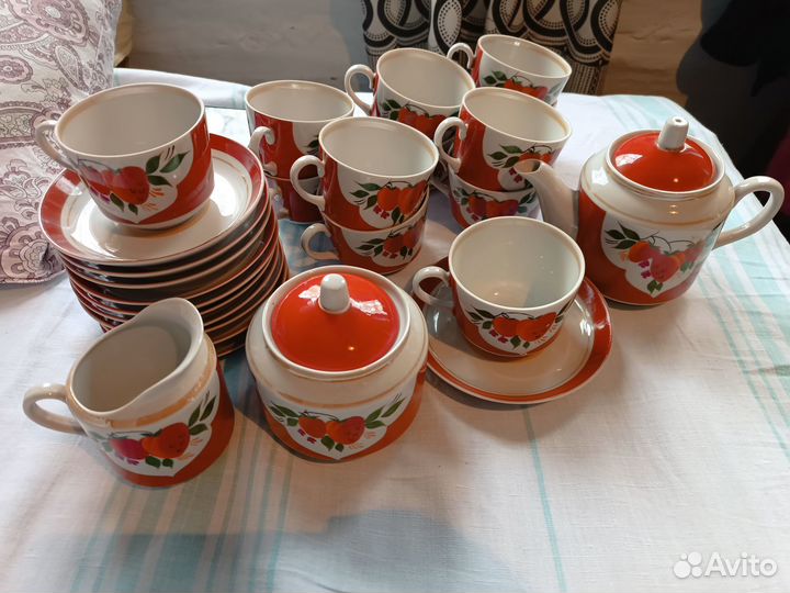 Чайный сервиз новый на 12 персон