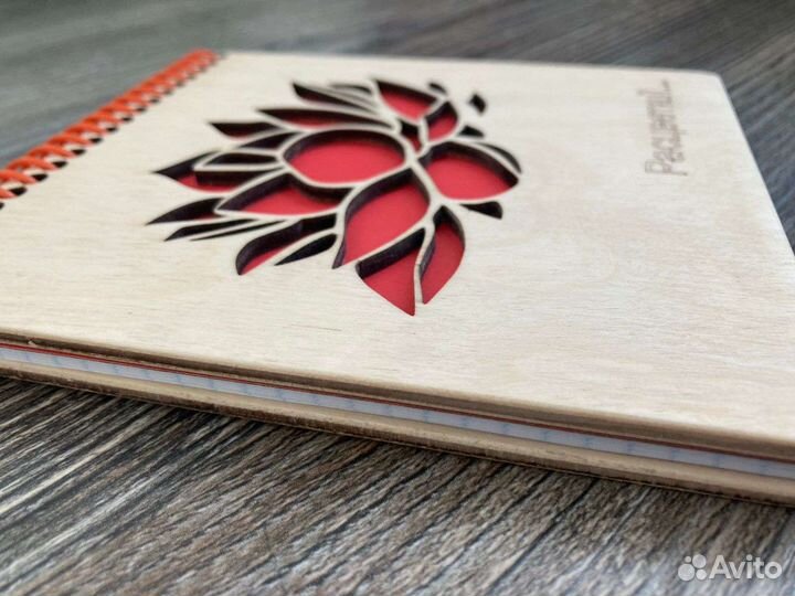 Блокноты и ежедневники