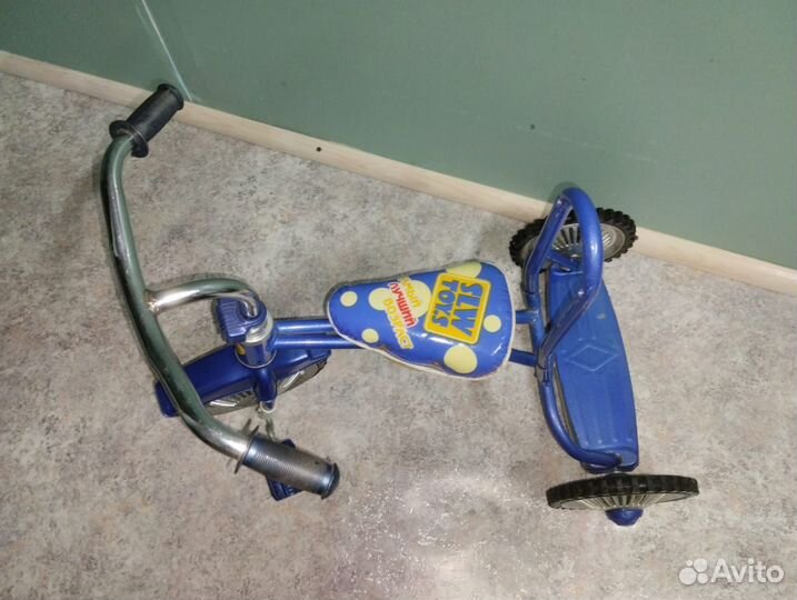 Детский трехколесный велосипед