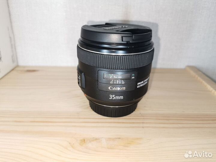 Canon EF 35mm f2 IS USM