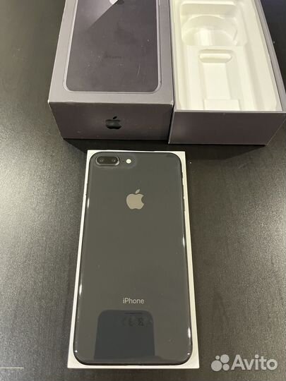 iPhone 8 Plus, 64 ГБ