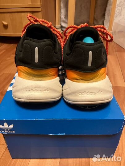 Adidas ozelia 10.5 us