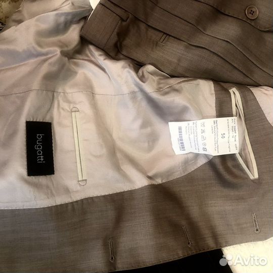 Костюмымужские оригинал шерсть размер 48-50 Meucci