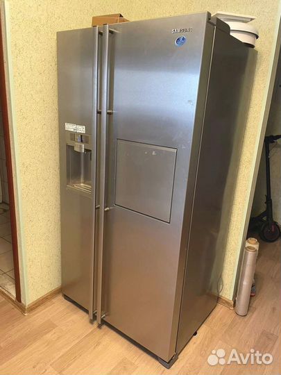Холодильное samsung Б/У