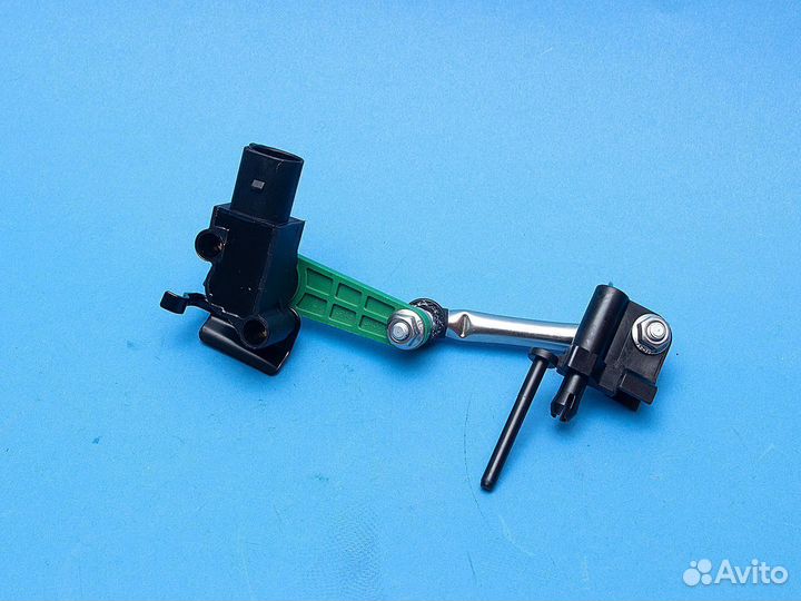 Датчик дорожного просвета уровня кузова vagtouareg