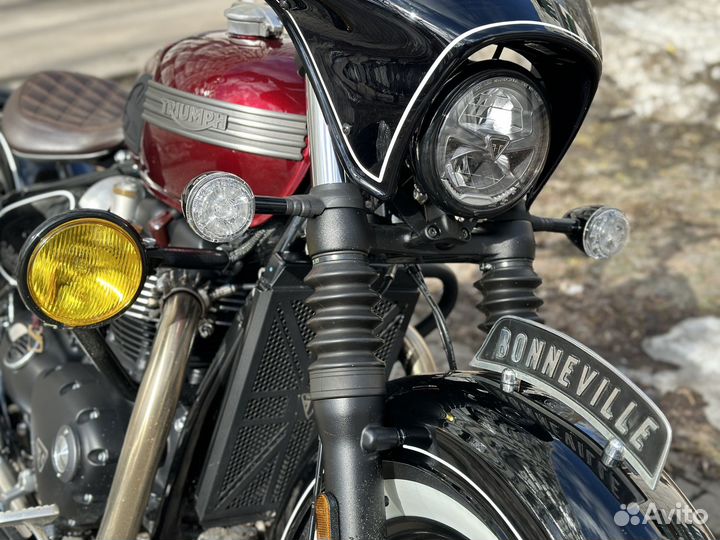 Triumph Bobber Black 2021г