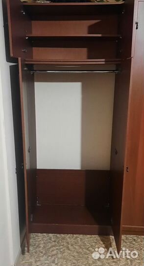 Шкаф