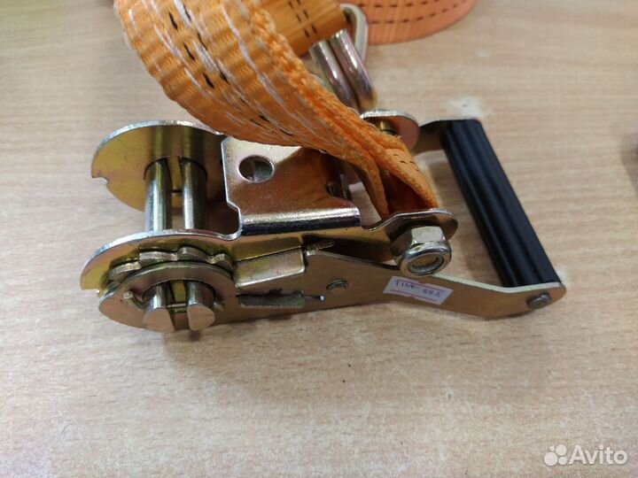 Стяжные ремни для крепления груза