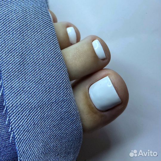 Аппаратный маникюр