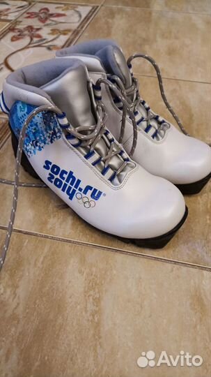 Лыжные ботинки 36 р