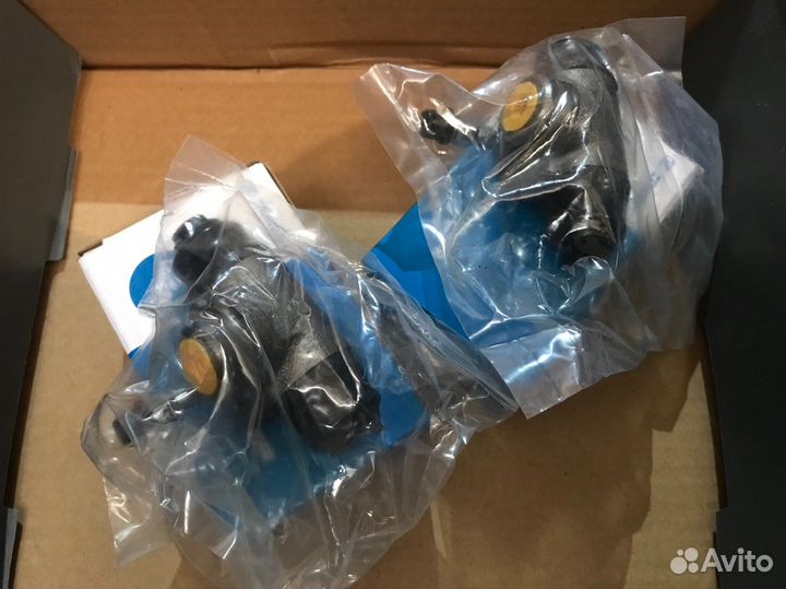 Задний тормозной цилиндр