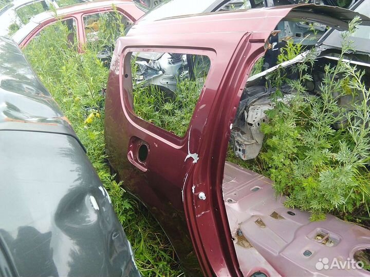 Продам заднее правое крыло Ларгус