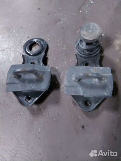 Замки капота на Mercedes ML GL 164