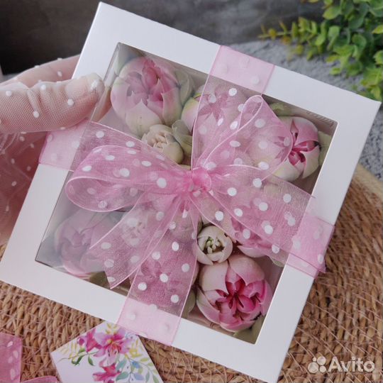 Коробочка с тюльпанами на 8 марта