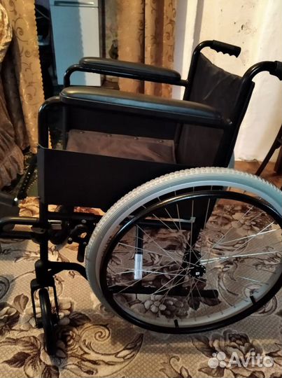 Коляска инвалидная